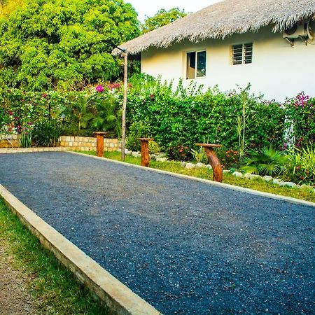 Tiako Villas Ambondrona  Dış mekan fotoğraf