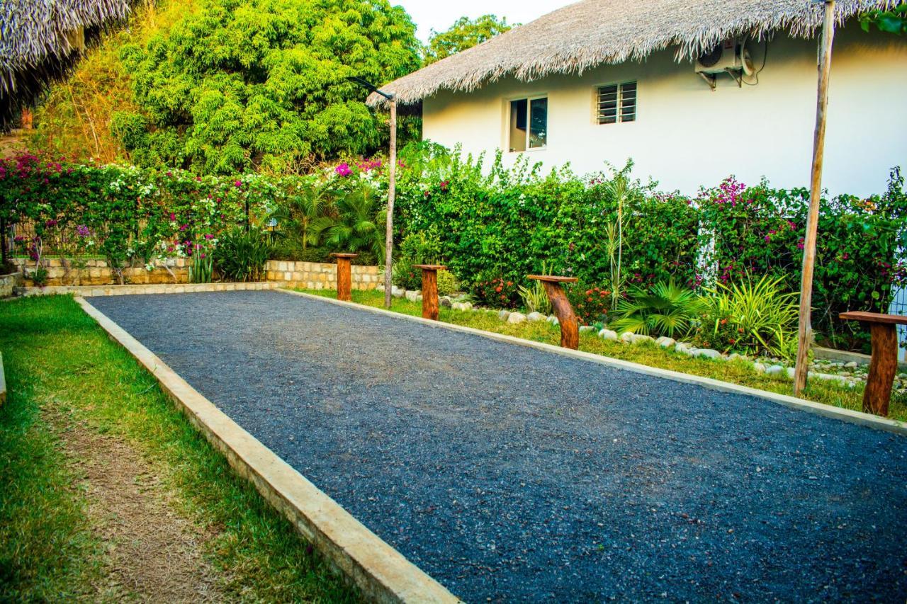 Tiako Villas Ambondrona  Dış mekan fotoğraf