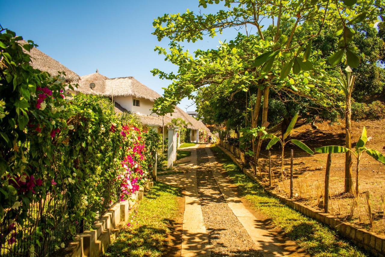 Tiako Villas Ambondrona  Dış mekan fotoğraf